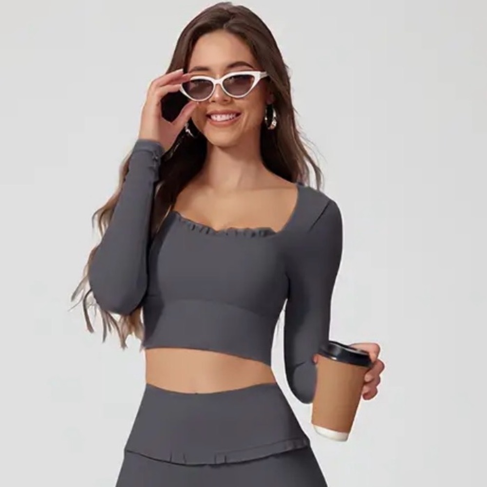 Women's Athletic Ruffled Crop Top - Gray